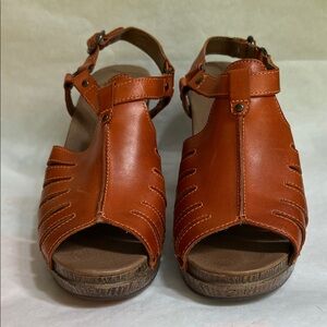 Women's Brown Leather Sandals